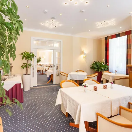 Park-hotel ティメンドルファー・シュトラント