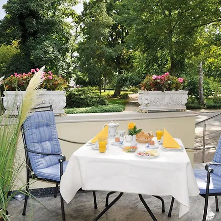 Park-hotel Hotel